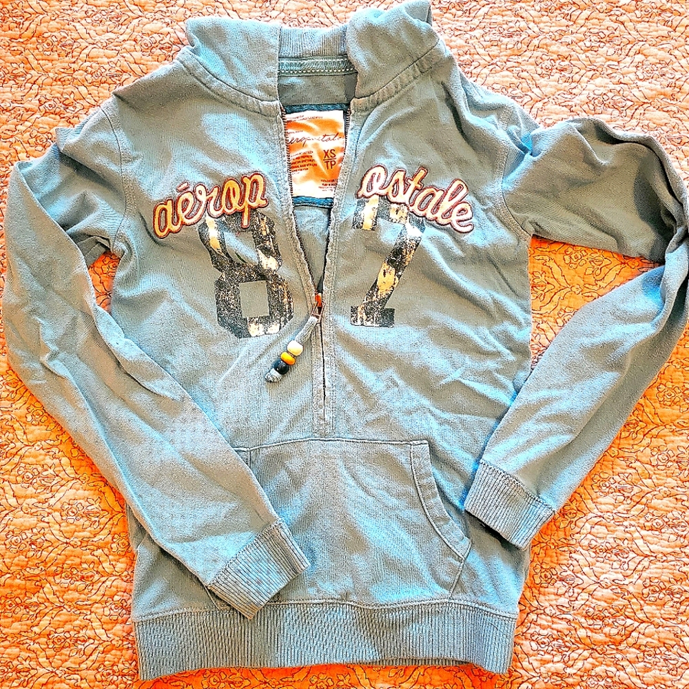 Vintage Juniors XS Aeropostale half-zip.